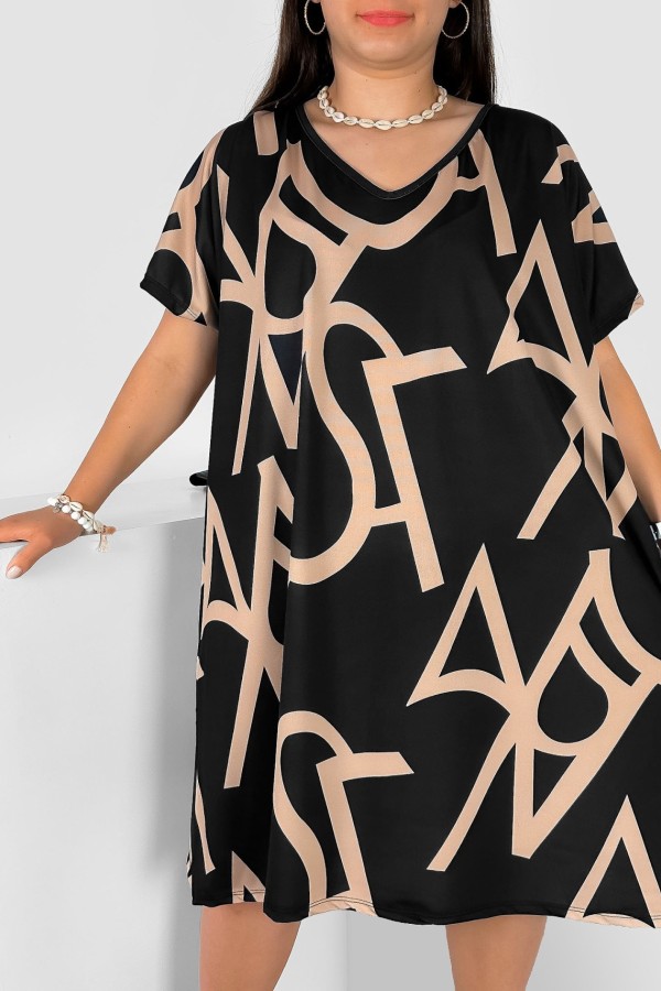 Sukienka damska plus size nietoperz multikolor wzór abstrakcyjne litery Helia 1