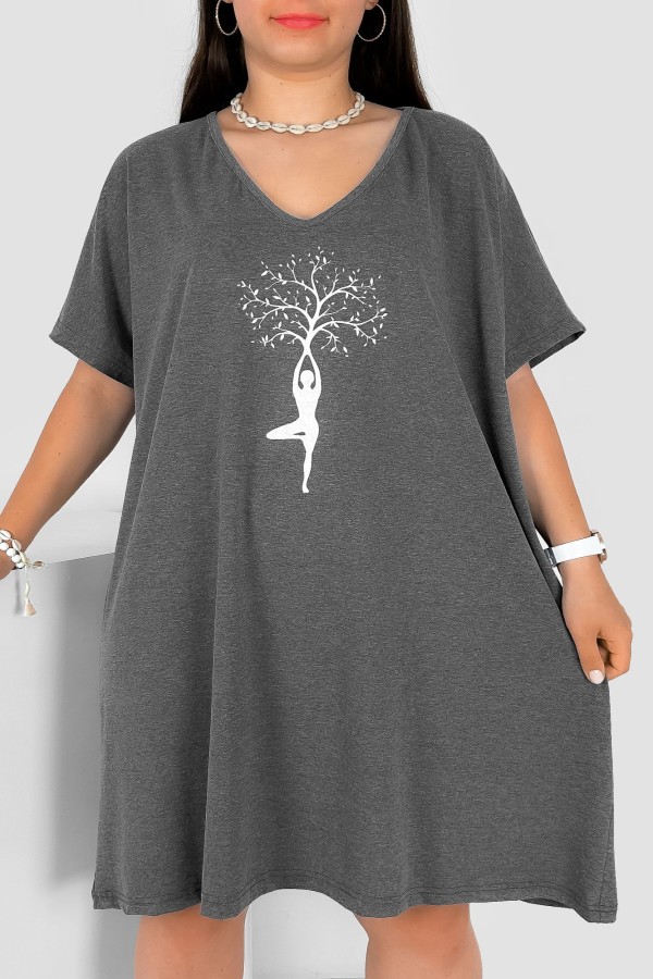 Bawełniana trapezowa sukienka plus size w kolorze grafitowy melanż kobieta drzewo Tinny