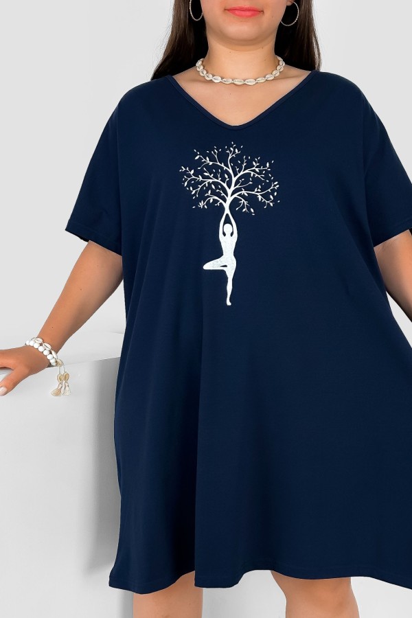 Koszula nocna plus size Comfy w kolorze granatowym kobieta drzewo Tinny 2