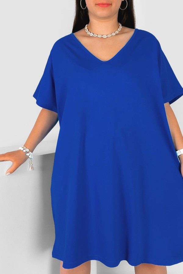 Bawełniana trapezowa sukienka plus size w kolorze kobaltowym kieszenie Hariett 1