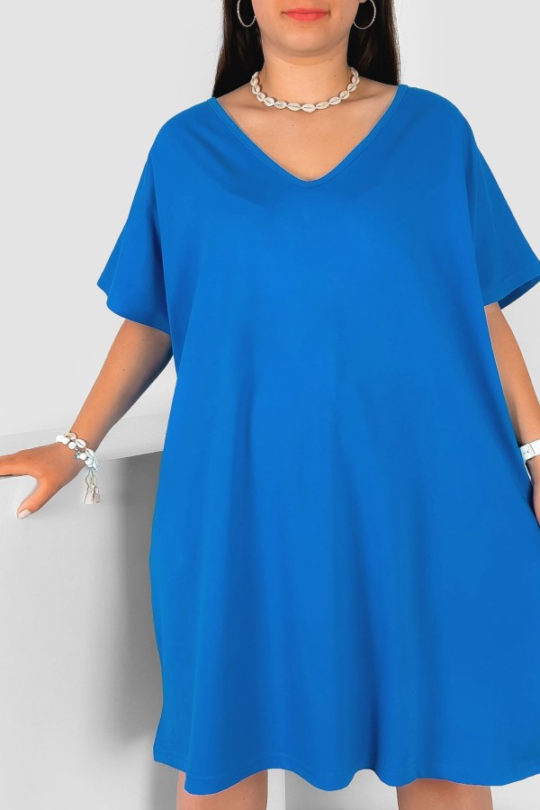 Bawełniana trapezowa sukienka plus size w kolorze niebieskim kieszenie Hariett 1