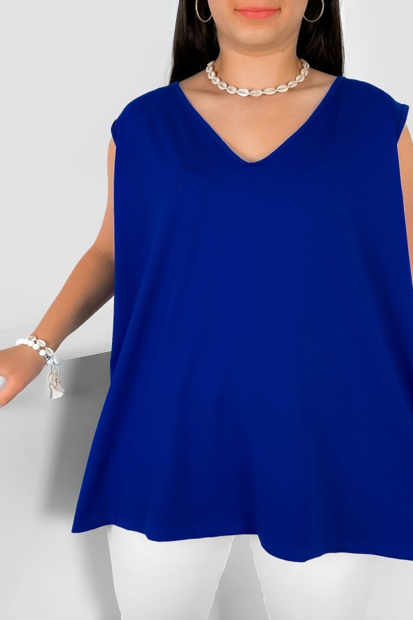 Bluzka damska top plus size w kolorze kobaltowym dekolt v neck Diva 1