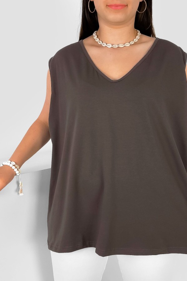 Bluzka damska top plus size w kolorze brązowym dekolt v neck Diva 1
