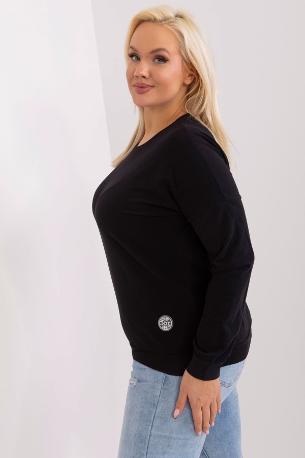 Lekka bluza damska plus size w kolorze czarnym naszywka Chelsie 1