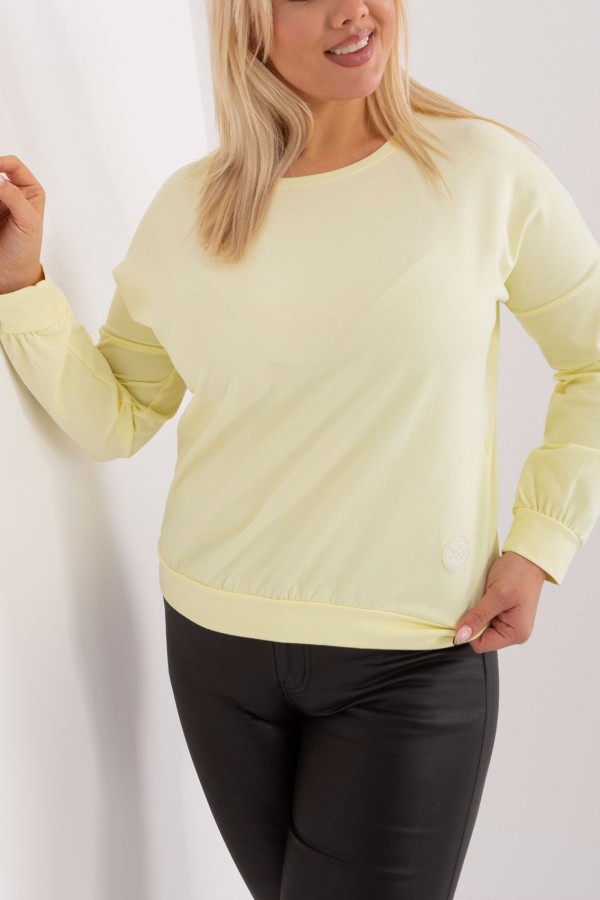 Lekka bluza damska plus size w kolorze cytrynowym naszywka Chelsie