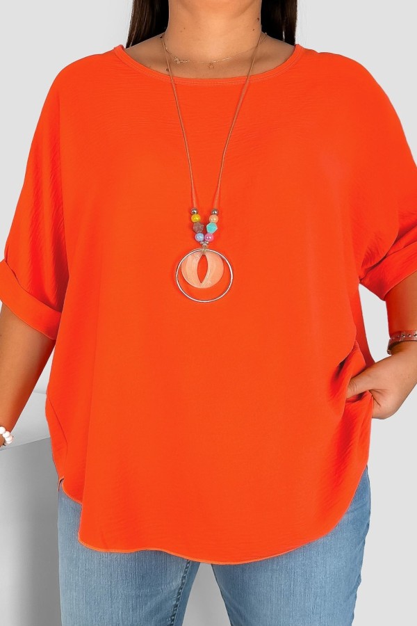 Lekka bluzka plus size w kolorze ciemnopomarańczowym oversize z naszyjnikiem Stella 2