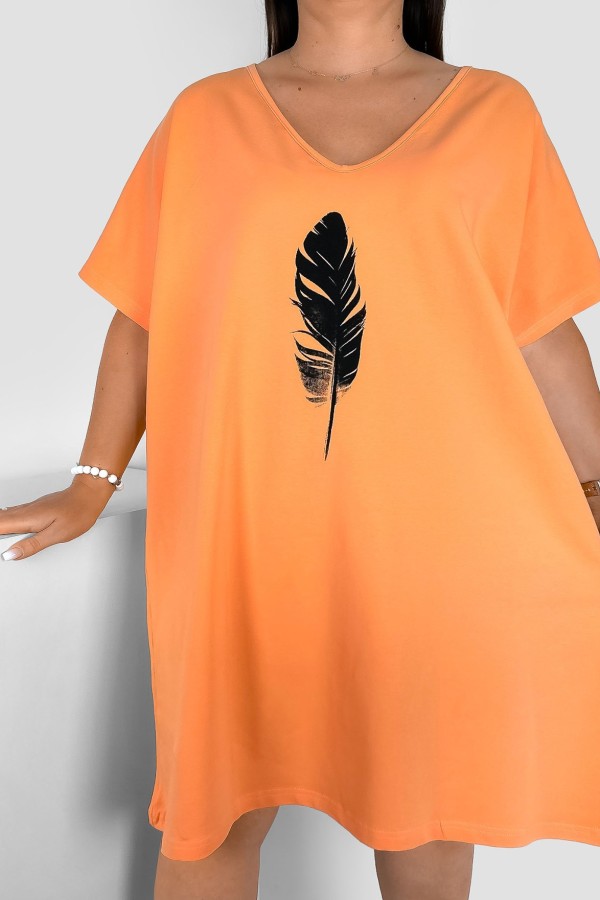 Koszula nocna plus size Comfy w kolorze brzoskwiniowym pióro Feather 1