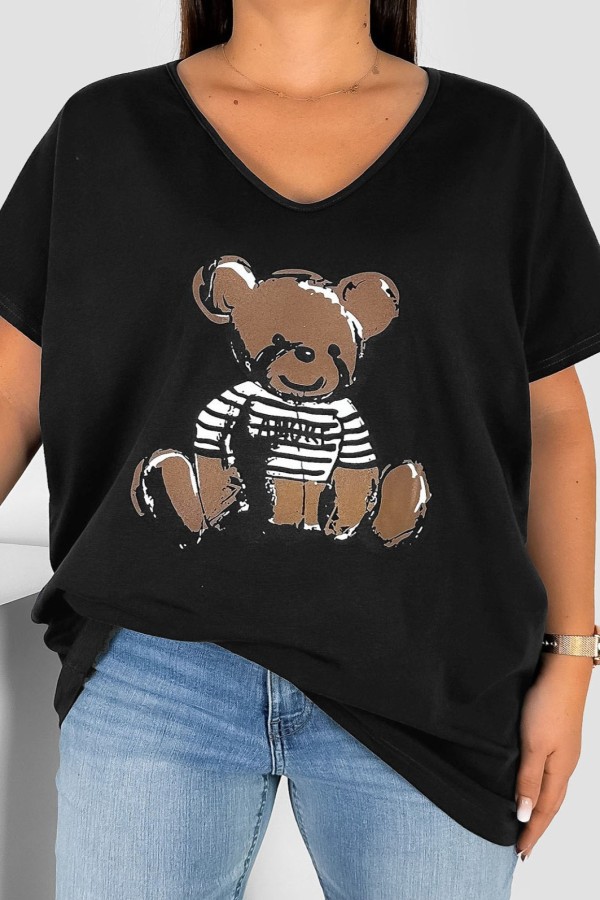 Bluzka damska T-shirt plus size w kolorze antracytowym nadruk miś teddy
