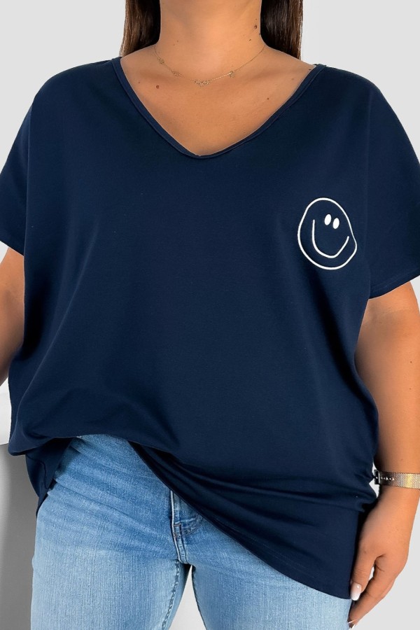 Bluzka damska T-shirt plus size w kolorze granatowym nadruk buźka uśmiech