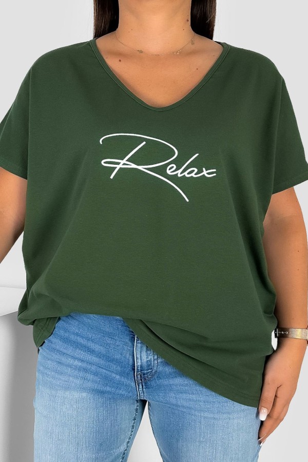 Bluzka damska T-shirt plus size w kolorze khaki nadruk napis Relax