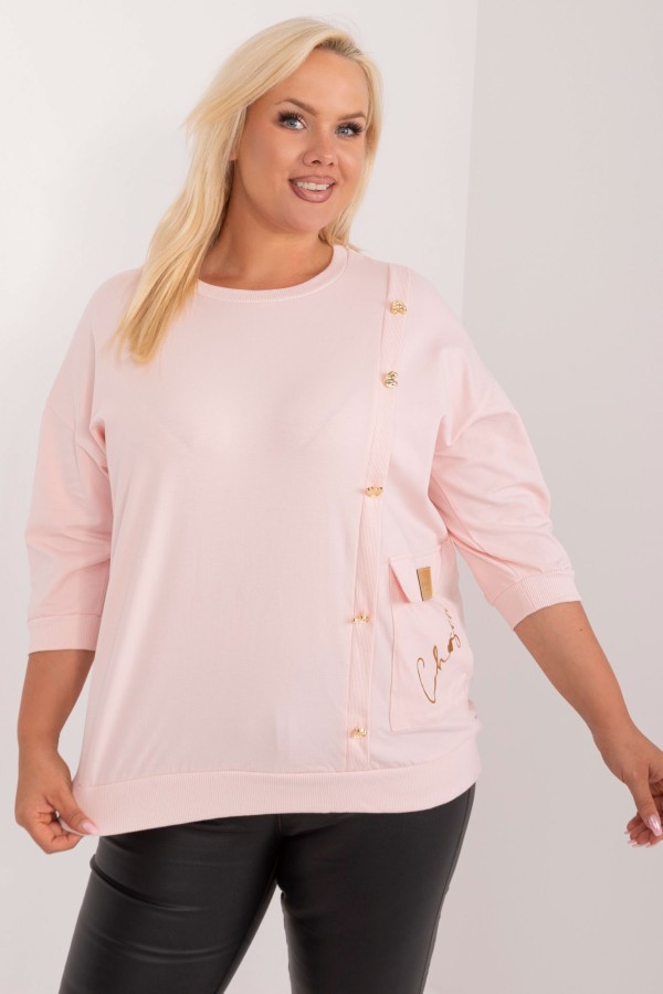 Bluza damska plus size w kolorze jasnoróżowym złote guziki w kształcie serduszek Sela 3