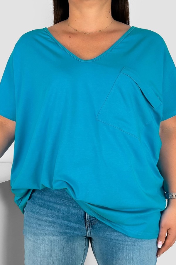 Bluzka damska T-shirt plus size w kolorze turkusowym kieszeń