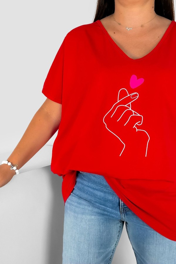 Bluzka damska T-shirt plus size w kolorze czerwonym nadruk dłoń hand 1