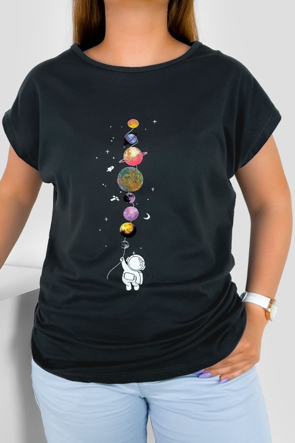 T-shirt damski w kolorze antracytowym nadruk planety astronauta kosmos 2