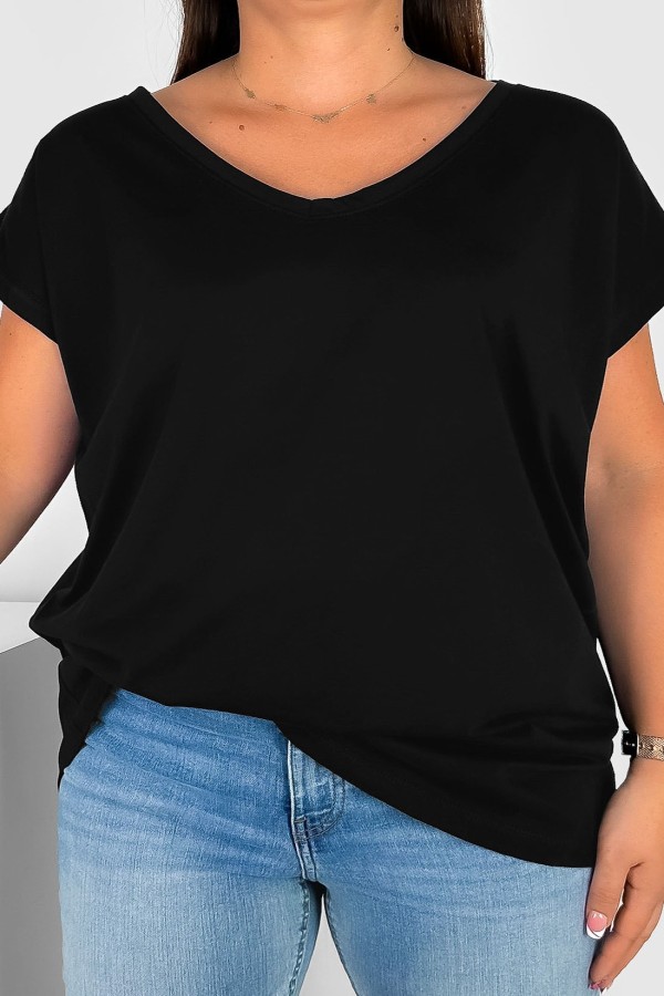 T-shirt damski plus size w kolorze czarnym nietoperz dekolt w serek V-neck Roxa