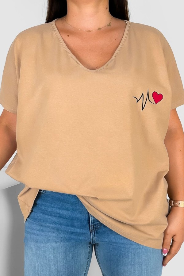 Bluzka damska T-shirt plus size w kolorze latte beż print linia życia serduszko