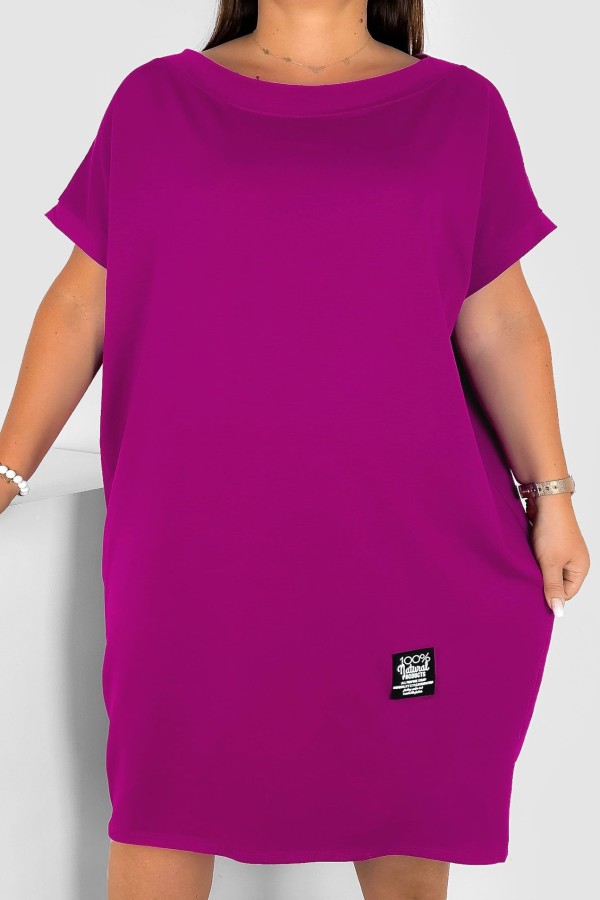 Sukienka plus size w kolorze magenta z krótkim rękawem naszywka Bonita 2