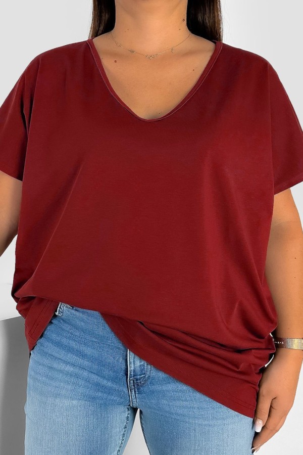 T-shirt damski plus size gładki w kolorze bordowym dekolt w serek V-neck FOXI