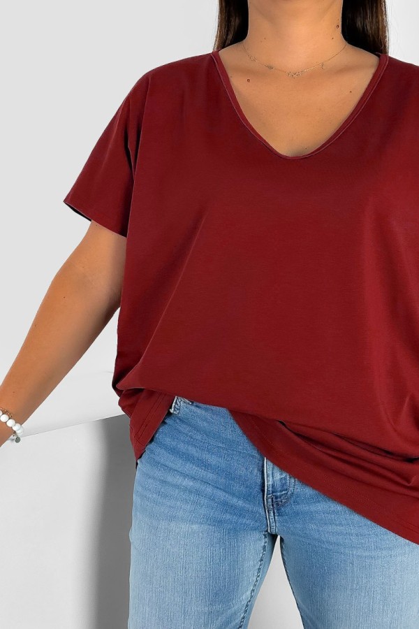 T-shirt damski plus size gładki w kolorze bordowym dekolt w serek V-neck FOXI 1