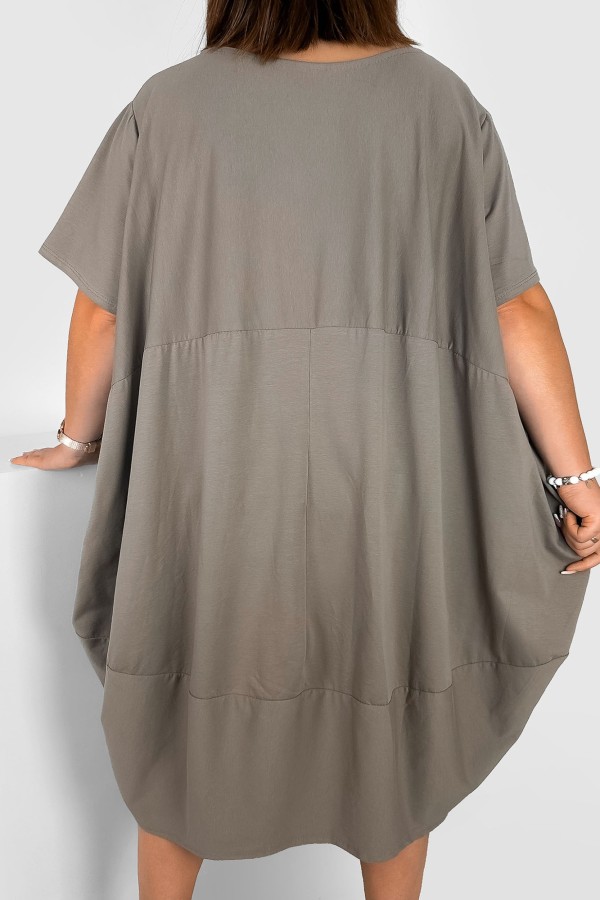 MEGA oversize sukienka plus size w kolorze beżowym z przeszyciami dłuższy tył Rima 2