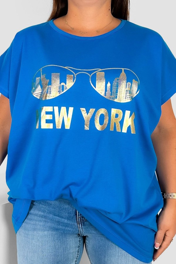 Nietoperz T-shirt damski plus size w kolorze lazurowym złoty print okulary New York 2