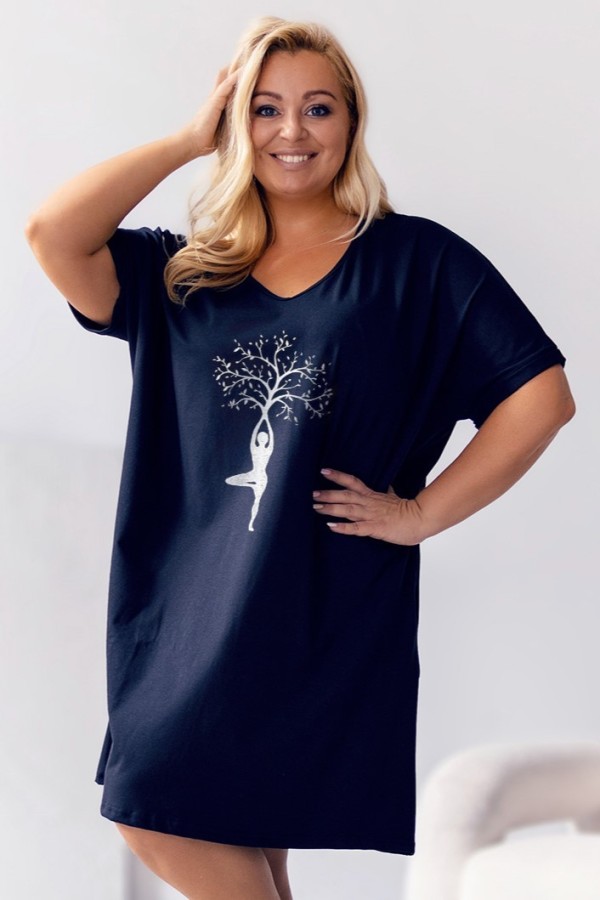 Koszula nocna plus size Comfy w kolorze granatowym kobieta drzewo Tinny 1