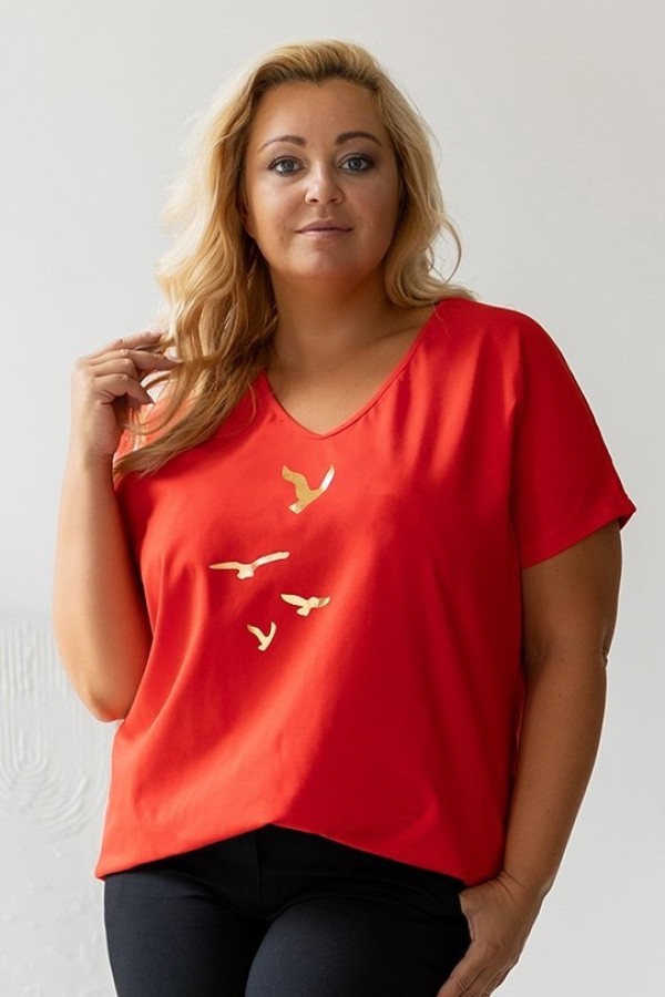 Bluzka damska T-shirt plus size w kolorze czerwonym złoty nadruk odlatujące ptaki 2