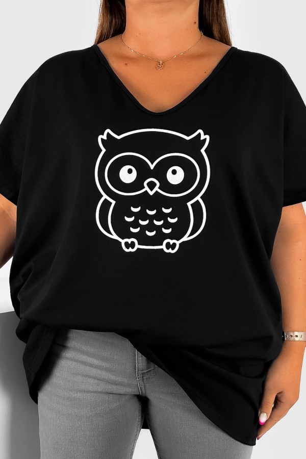 T-shirt damski plus size w kolorze czarnym dekolt w serek V-neck nadruk sowa owl ALLA