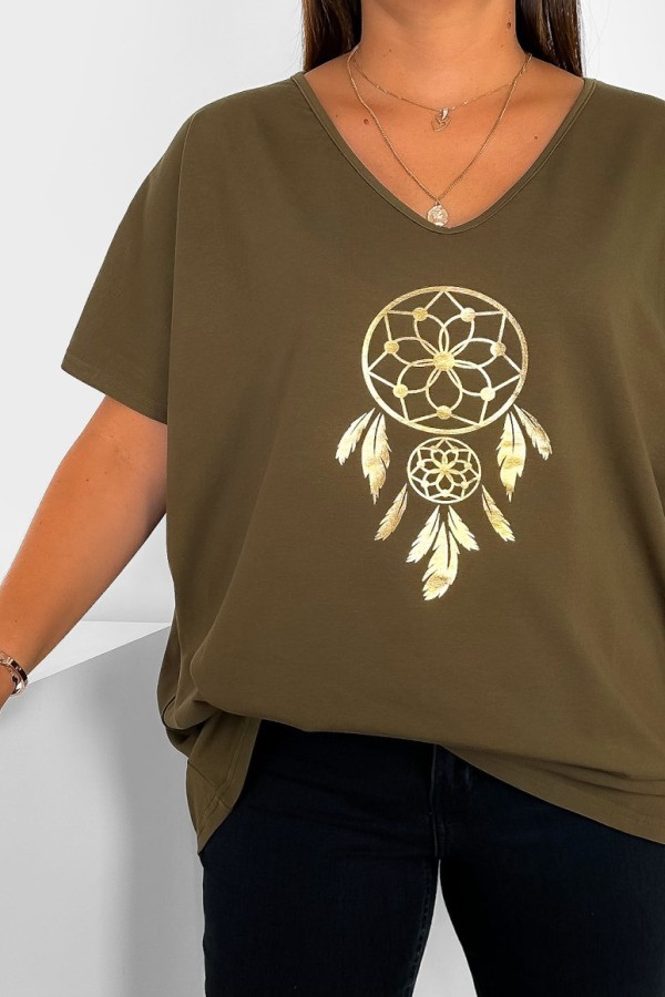 T-shirt damski plus size w kolorze khaki dekolt w serek V-neck złoty nadruk łapacz NERO 1