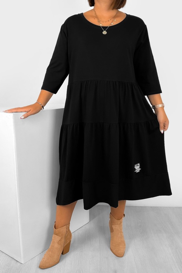 Sukienka plus size w kolorze czarnym z 3/4 rękawem falbany FERIA