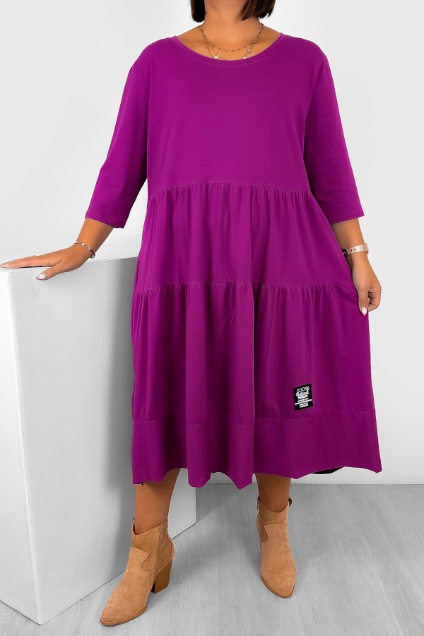 Sukienka plus size w kolorze magenta z 3/4 rękawem falbany FERIA