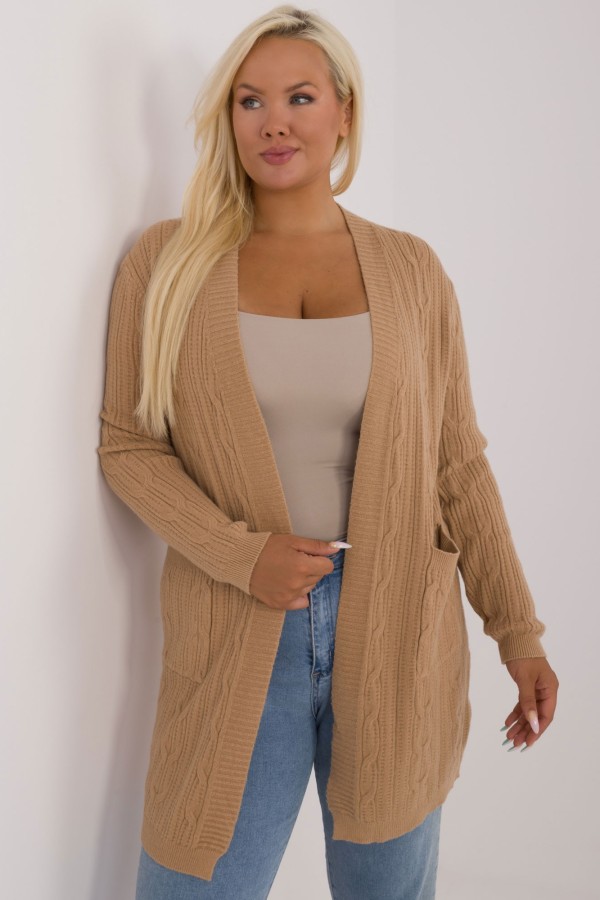 Sweter plus size kardigan narzutka w kolorze camelowym Ivanka 1