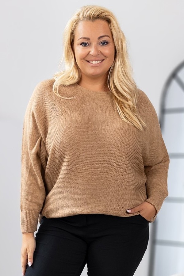 Sweter damski w kolorze latte beż nietoperz oversize Sheri 2