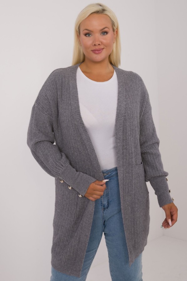 Sweter damski kardigan narzutka plus size w kolorze ciemnoszarym ozdobne guziki Kiarra 1