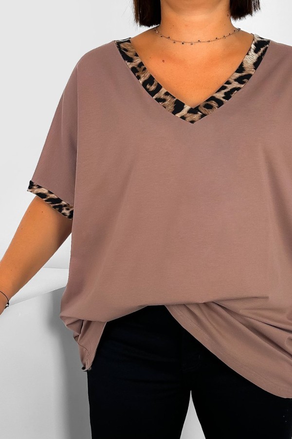 T-shirt damski plus size w kolorze cappuccino dekolt w serek V-neck panterka lamówka Wena 1