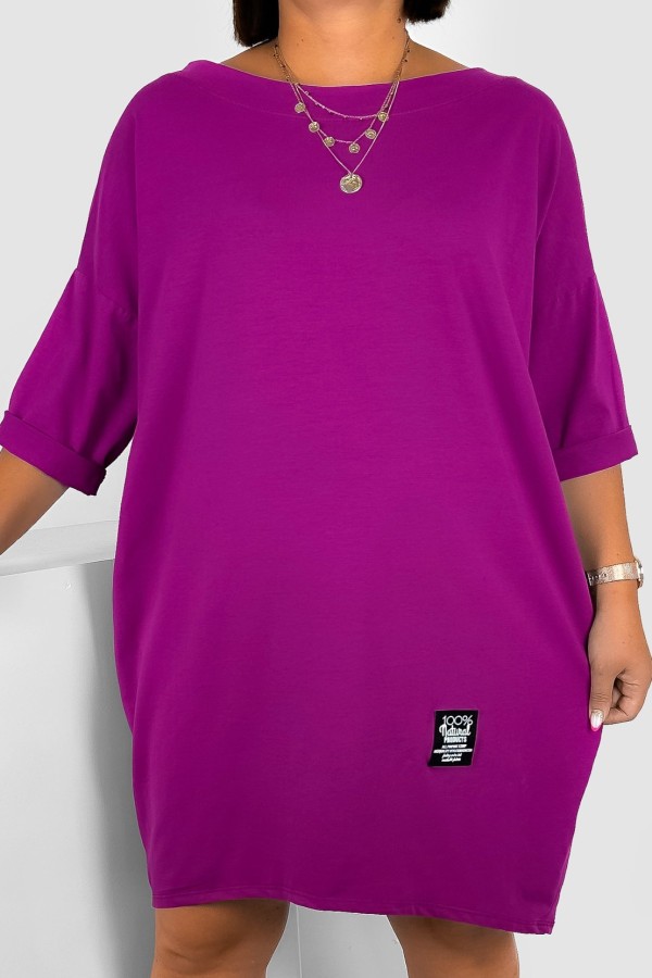 Sukienka plus size w kolorze magenta z rękawem 3/4 naszywka MILAGROS