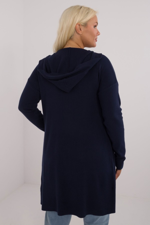 Lekki sweter kardigan plus size w kolorze granatowym kieszenie kaptur Rozalia 4