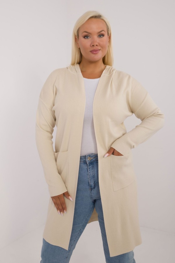 Lekki sweter kardigan plus size w kolorze jasnobeżowym kieszenie kaptur Rozalia 1