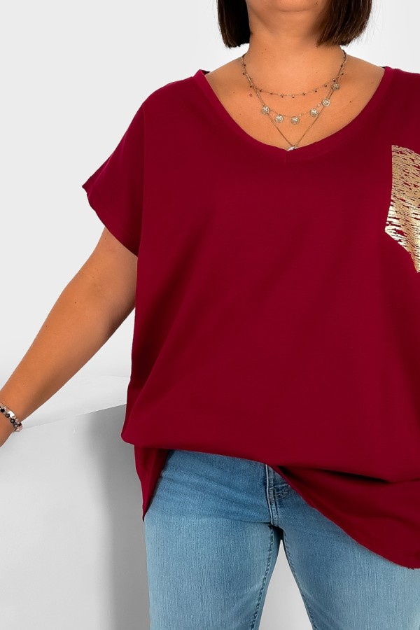 T-shirt damski plus size bordowy nietoperz dekolt w serek V-neck złota kieszeń pocket 1