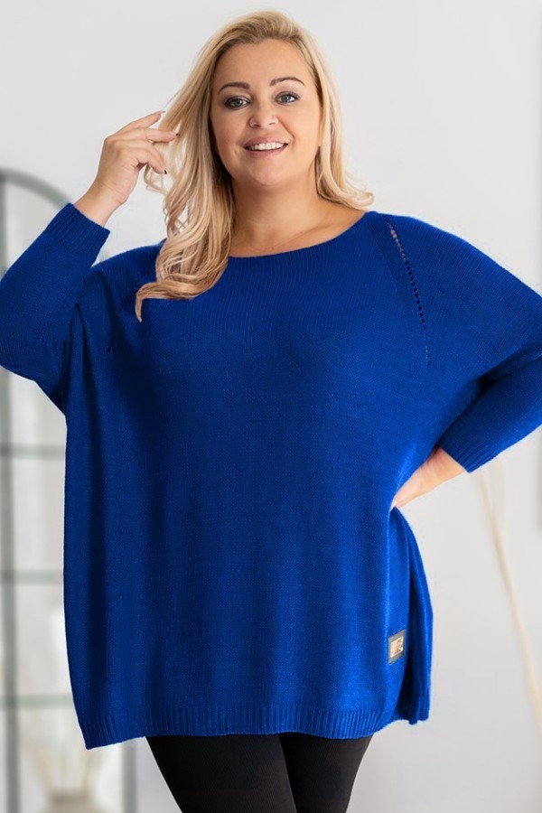 MEGA oversize sweter damski w kolorze kobaltowym ażur naszywka SHAPE