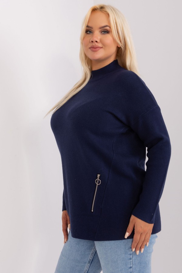 Sweter plus size w kolorze granatowym z półgolfem zamki Hirni