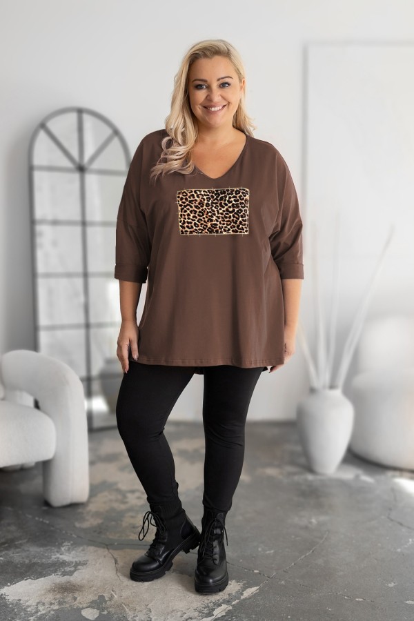 Tunika plus size w kolorze brązowym oversize dekolt V print zwierzęcy ramka MINNA 1