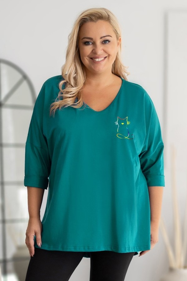 Tunika plus size w kolorze morskim oversize dekolt V nadruk holo kot ABRIL 2