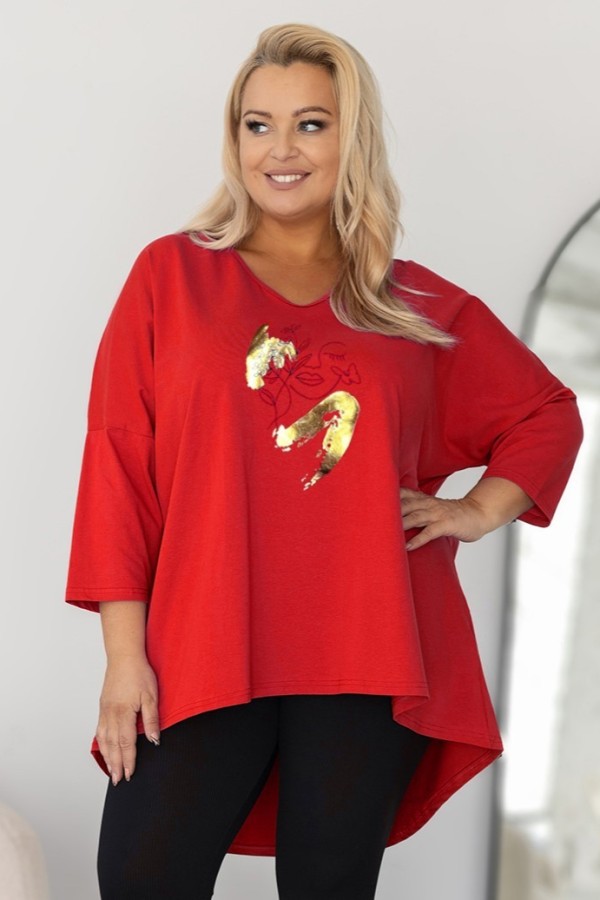 Tunika plus size w kolorze czerwonym oversize dekolt V twarz złoto AMAI