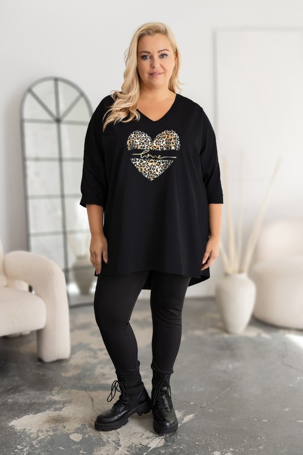 Tunika plus size w kolorze czarnym oversize dekolt V serce panterka love FELZI 1