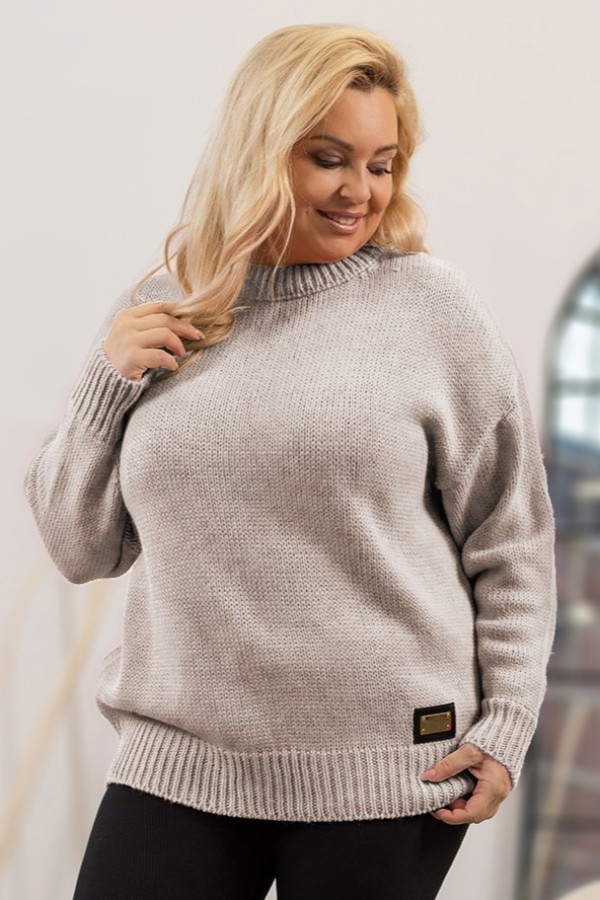 Ciepły sweter damski plus size w kolorze beżowym AMARO