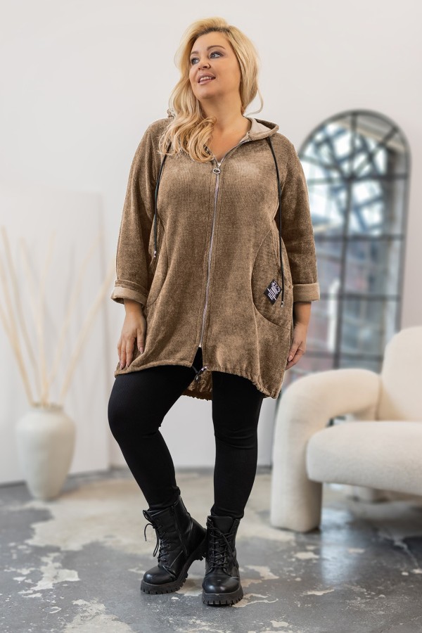 Bluza plus size w kolorze beżowym z kapturem na zamek narzutka KATARINA 1