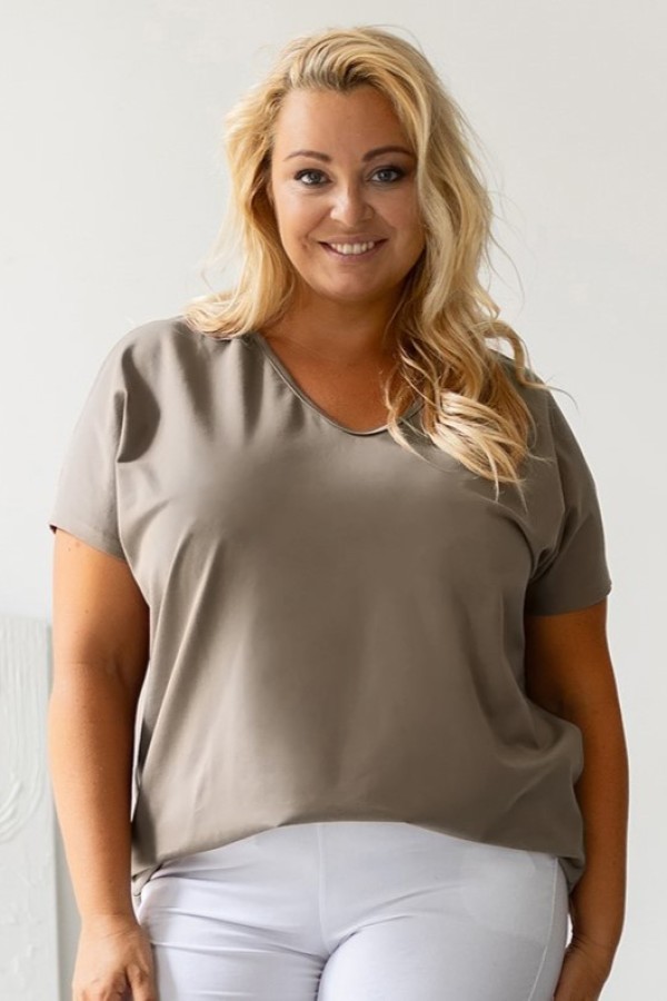 T-shirt damski plus size gładki w kolorze beżu fango dekolt w serek V-neck FOXI