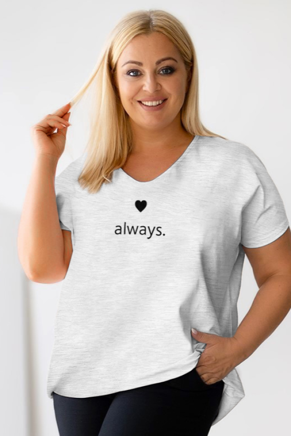 T-shirt damski plus size w kolorze szary melanż dekolt w serek V-neck nadruk always serduszko NOLA 2
