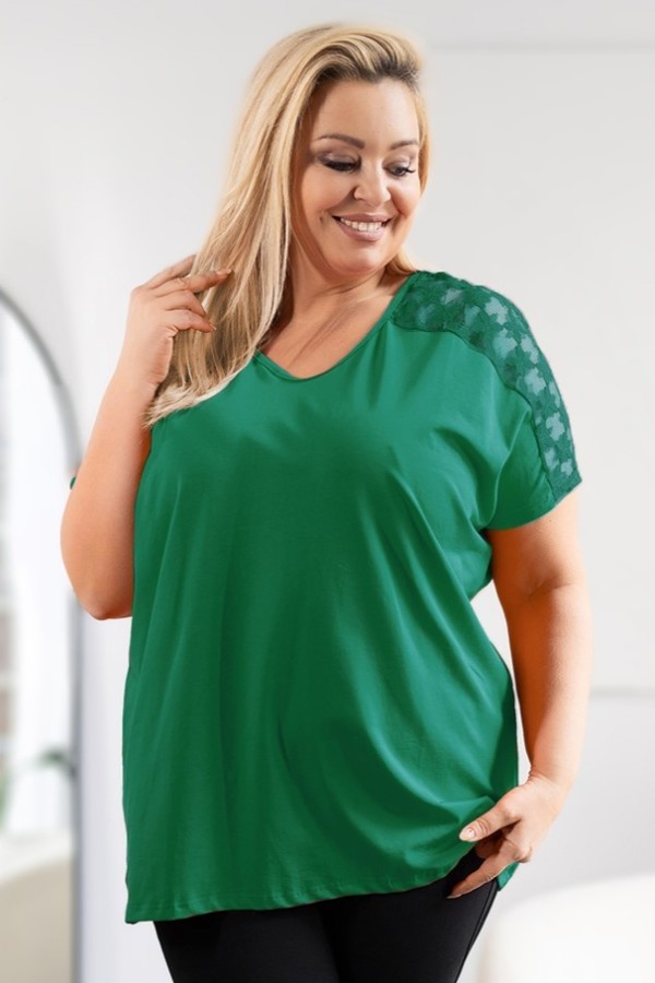 Bluzka damska plus size w kolorze zielonym dekolt w serek koronka PERIDE